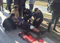 Selamlarını almadığı gerekçesiyle bacağından bıçakladılar