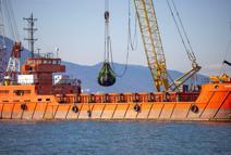 Körfez'den 1 milyon ton çamur çıkarıldı