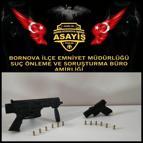 İzmir’de kendilerini polis olarak tanıtıp, 2 kişiyi gasbettiler: 2 tutuklama