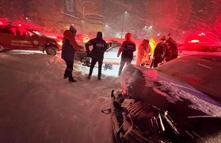 Otomobiller, kafa kafaya çarpıştı; 2'si çocuk 7 yaralı