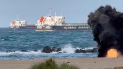 Sakarya'da sahilde parçalanmış olarak bulunan insansız hava aracı fünyeyle imha edildi