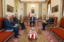 Kurtulmuş, TDT Genel Sekreteri Omuraliev’i kabul etti