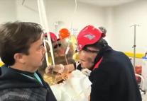 Göğüs boşluğuna saplanan demir parça, operasyonla çıkarıldı