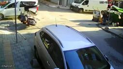 İstanbul- Esenler'de yine aynı noktada kaza; 1'i çocuk 2 yaralı