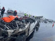 Bitlis’te otomobil TIR’a çarptı: Karı-koca öldü, 5 kişi de  yaralı