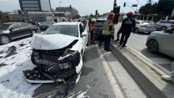 İstanbul- Avcılar'da kazada otomobil sürücüsü yaralandı