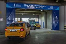 İzmir'de taksi ve minübüslerin ticari uygunluklarını denetleyen merkez