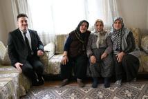 Manisa'da 600 aile 'Ben Buradayım' projesiyle sevdiklerini anlık takip edebiliyor