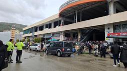 Pazar yerinde bıçaklı kavga: 2 yaralı