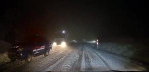 Kar yağışı İnegöl- Domaniç kara yolunda ulaşımı olumsuz etkiledi