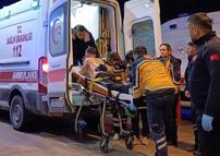 Restoranda müşteriler arasında bıçaklı kavga; 2 yaralı