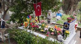 İstanbul - Atlas Çağlayan mezarı başında anıldı; Atlassız geçen ilk bayramım