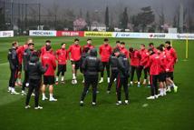 A Milli Futbol Takımı, Romanya maçının hazırlıklarına devam etti