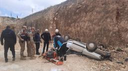 Otomobil, 8 metreden uçtu: 1 ölü, 1 yaralı