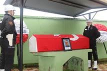 Kalp krizi sonucu hayatını kaybeden polis memuru toprağa verildi