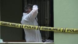 Evinde ölü bulundu