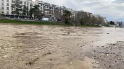 Çanakkale'de Kocabaş Çayı taştı; tarım arazileri sular altında kaldı (3)