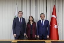 Özgür Özel: TBMM’nin, boşalan sandalyeler için ara seçim kararı alması zorunludur