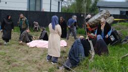 Devrilen traktörün sürücüsü hayatını kaybetti