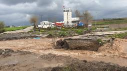 Osmaniye'de sel nedeniyle köprü çöktü