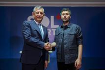 CHP Genel Başkanı Özgür Özel, SOL Parti Genel Başkanı Önder İşleyen'i ziyaret etti