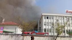 Ümraniye'de iş yerinde yangın