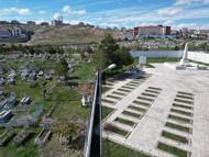 İlçe mezarlığında 'kıble' farklılığı