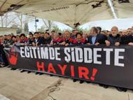 İstanbul'da Kahramanmaraş'taki okul saldırısında hayatını kaybedenler için gıyabi cenaze namazı kılındı