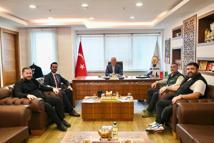 Bursaspor tribün liderlerinden AK Parti İl Başkanlığına ziyaret