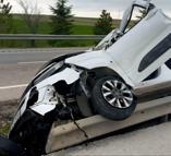 Emirdağ'da kontrolden çıkan araç devrildi: 1 ölü, 2 yaralı