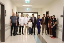 Kasığından alınan doku nakliyle ayakkabı giyip koşmaya başladı