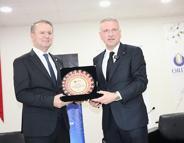 Cumhurbaşkanı Başdanışmanı Saral: Doğru bilgiyi araştırmak zorundayız