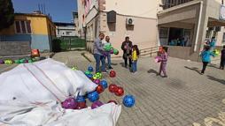 Muhtardan öğrencilere 23 Nisan hediyesi