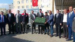 Kilis’te çiftçilere 400 bin sebze fidesi dağıtıldı