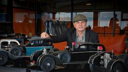 Hurda dikiş makinelerinden Atatürk'ün kullandığı araçların maketini yaptı / Ek fotoğraflar