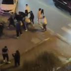 Başakşehir'de iki grup arasında çıkan kavga kamerada