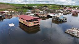 Baraj kapakları açıldı, boşaltılan 10 ev su altında kaldı / Ek fotoğraflar