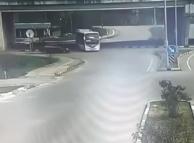 46 kişinin yaralandığı halk otobüsü kazası güvenlik kamerasında