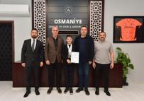 Osmaniyeli Yusuf Özay havalı tabancada zirveye çıktı