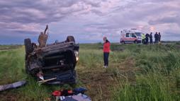 Diyarbakır'da tarlaya savrulan otomobildeki 7'si çocuk 11 kişi yaralandı