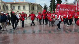 Kilis’te 1 Mayıs kutlandı