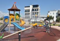 Kepez'de park ve oyun alanlarında hijyen seferberliği
