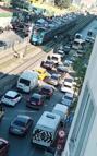 Gaziosmanpaşa'da yolun karşısına geçmek isteyen motosikletliye tramvay çarptı