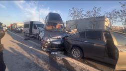 Kartal'da 4 aracın karıştığı zincirleme kaza: 5 yaralı