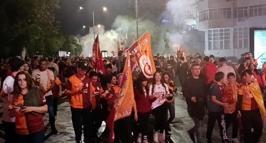 Edirne ve Tekirdağ'da Galatasaray taraftarları şampiyonluğu kutladı / Ek fotoğraflar
