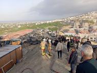Hatay'da şantiyede yangın; konteynerler ile 8 araç zarar gördü