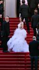 Demet Özdemir Trendyolmilla imzalı elbisesiyle Cannes kırmızı halısında