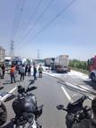 Esenyurt TEM Otoyolu'nda akaryakıt tankeriyle TIR çarpıştı- 1