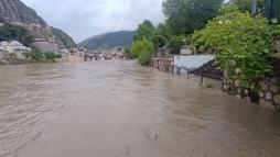 Amasya Valisi Bakan’dan Yeşilırmak uyarısı