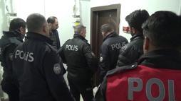 Anneannesini bıçakla yaralayıp rehin aldı, teyzesi güçlükle ikna etti